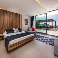 Villa Lapis — 54