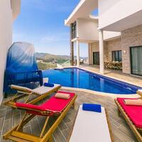 Villa Hills Excellence — 2