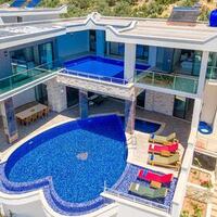 Villa Hills Heart — 2