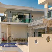 Villa Hills Heart — 36
