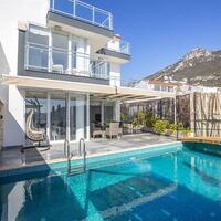 Villa Royal 1 — 1