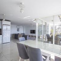 Villa Royal 1 — 2
