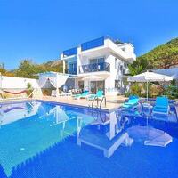Villa Özge Üzümlü — 1