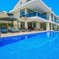 Villa Greenscape — 1