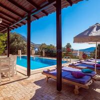 Villa Otantik — 6