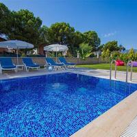 Villa Polo Three — 10