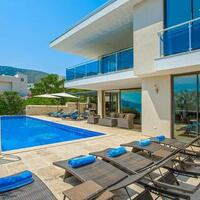 Villa Greenscape — 21
