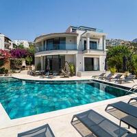 Villa Safran County — 5
