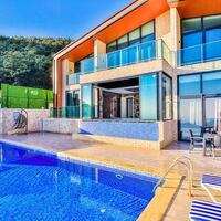Villa Kalis 4 — 4