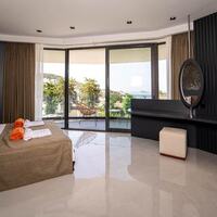 Villa Safran County — 65