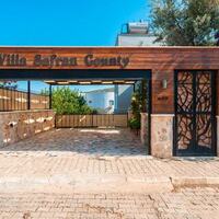 Villa Safran County — 89