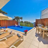 Villa Petek — 2