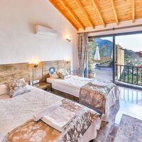 Villa Myra — 17