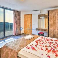 Villa Myra — 36