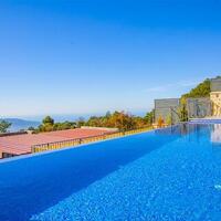 Villa Royal 3 — 6