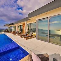 Villa Maysa — 1