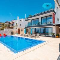 Villa Cratos — 11