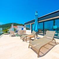 Villa Cratos — 17