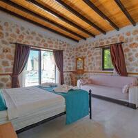 Villa Ev May — 51