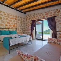 Villa Ev May — 52