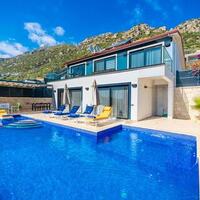 Villa Therapy 620 — 12