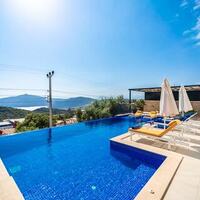 Villa Therapy 620 — 16