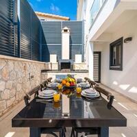 Villa Therapy 620 — 21