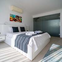 Villa Therapy 620 — 48