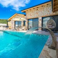 Villa Anemon 1 — 1