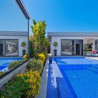 Villa Renk — 13
