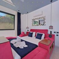 Villa Renk — 30