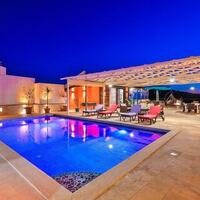 Villa Felix — 11