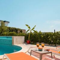 Villa Gusto 6 — 10