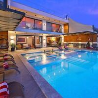 Villa Rosso — 2