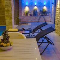 Villa Tarz — 52