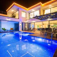 Villa Fantastik — 20