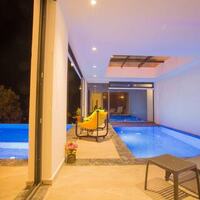 Villa Fantastik — 23