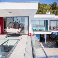 Villa Fantastik — 41