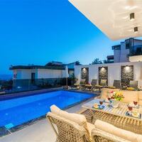Villa Moon — 3