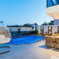Villa Moon — 4