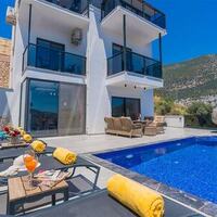 Villa Moon — 7