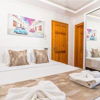 Villa Moon — 20