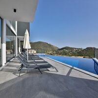 Villa Tria — 9