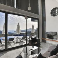Villa Tria — 37