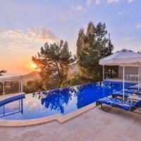 Villa Secret Swiss — 9