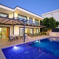 Villa Yusef — 8