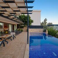 Villa Yusef — 10