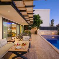 Villa Yusef — 12