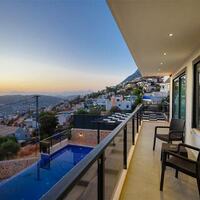 Villa Yusef — 25