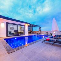 Villa Karya — 11